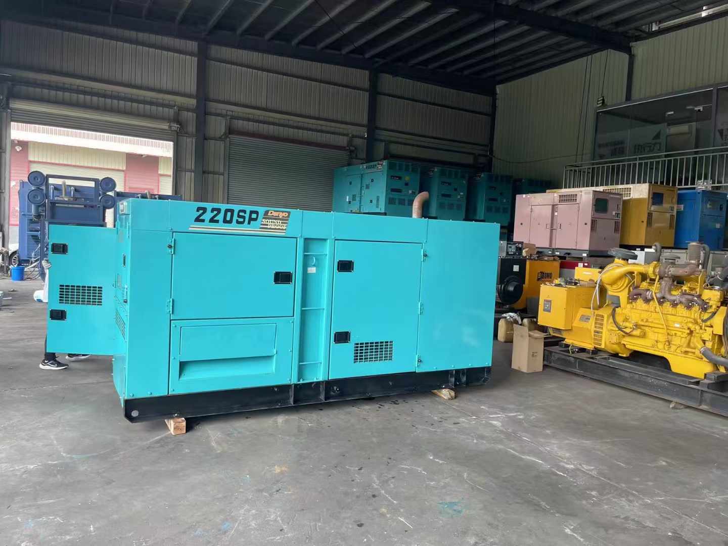 墨脱800kW 柴油发电机的输出电流波动范围是多少？