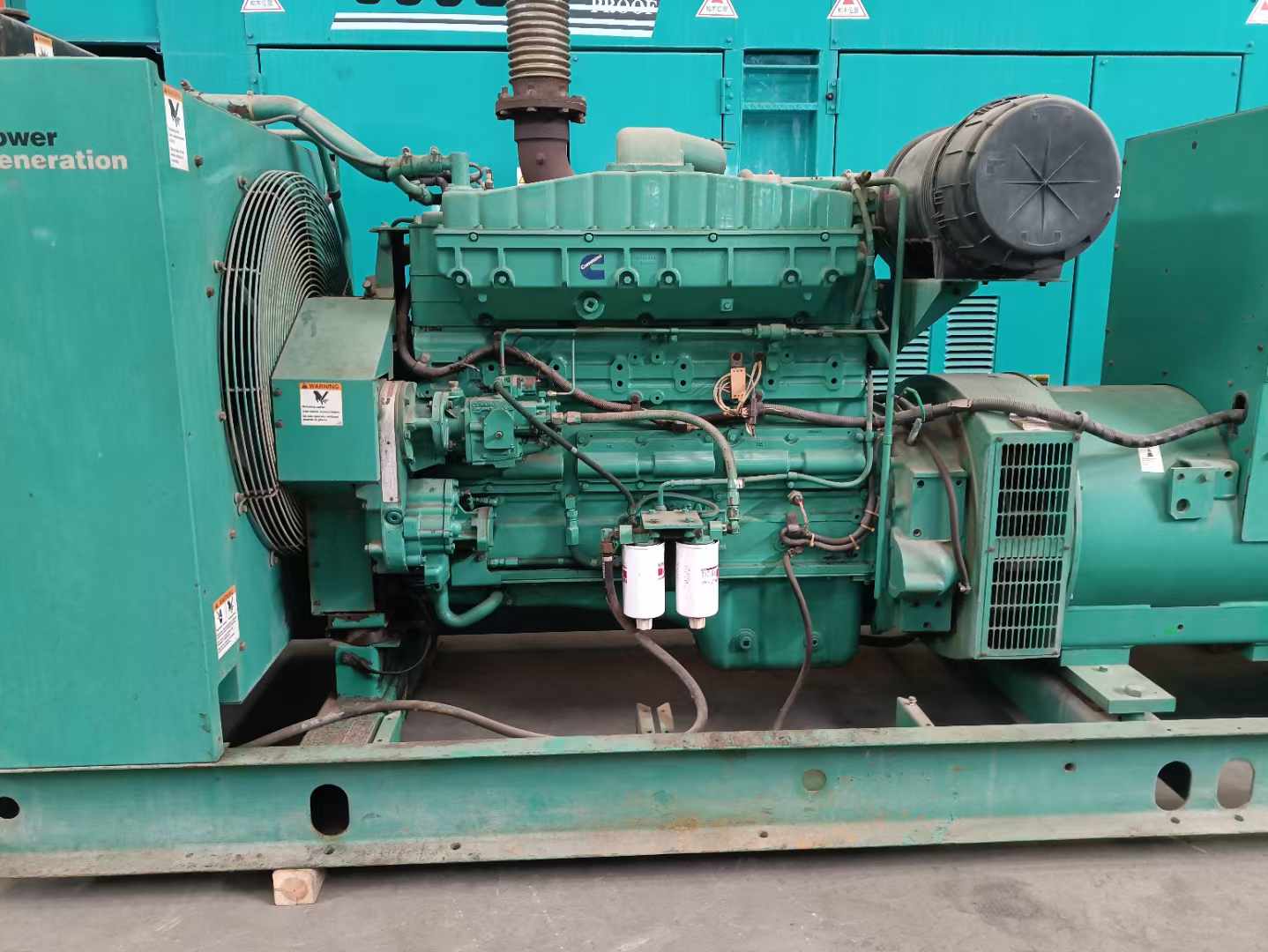 墨脱过载会对 600kW 柴油发电机组造成哪些损害？