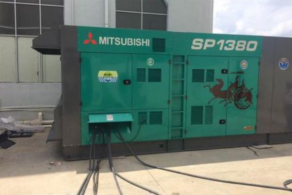 墨脱为什么有些柴油发电机组的输出电压可以调节？