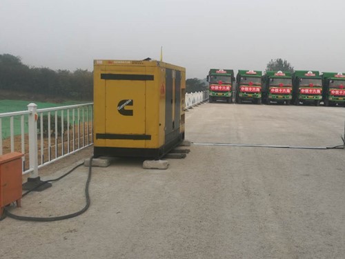 墨脱电力系统的稳定性和设备兼容性如何影响发电机组的频率规格？