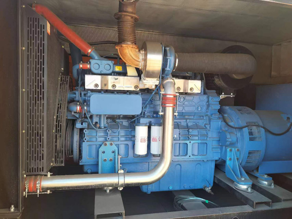 墨脱燃油消耗率与进气温度的具体关系是什么？